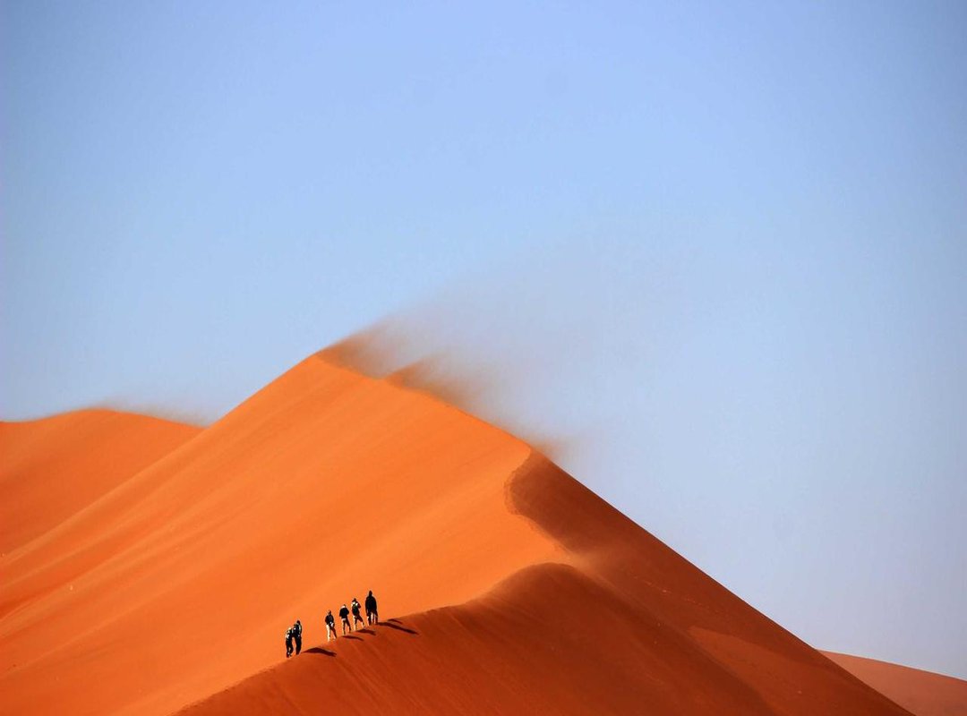 How to Convert Your Pesos: Best and Worst Methods